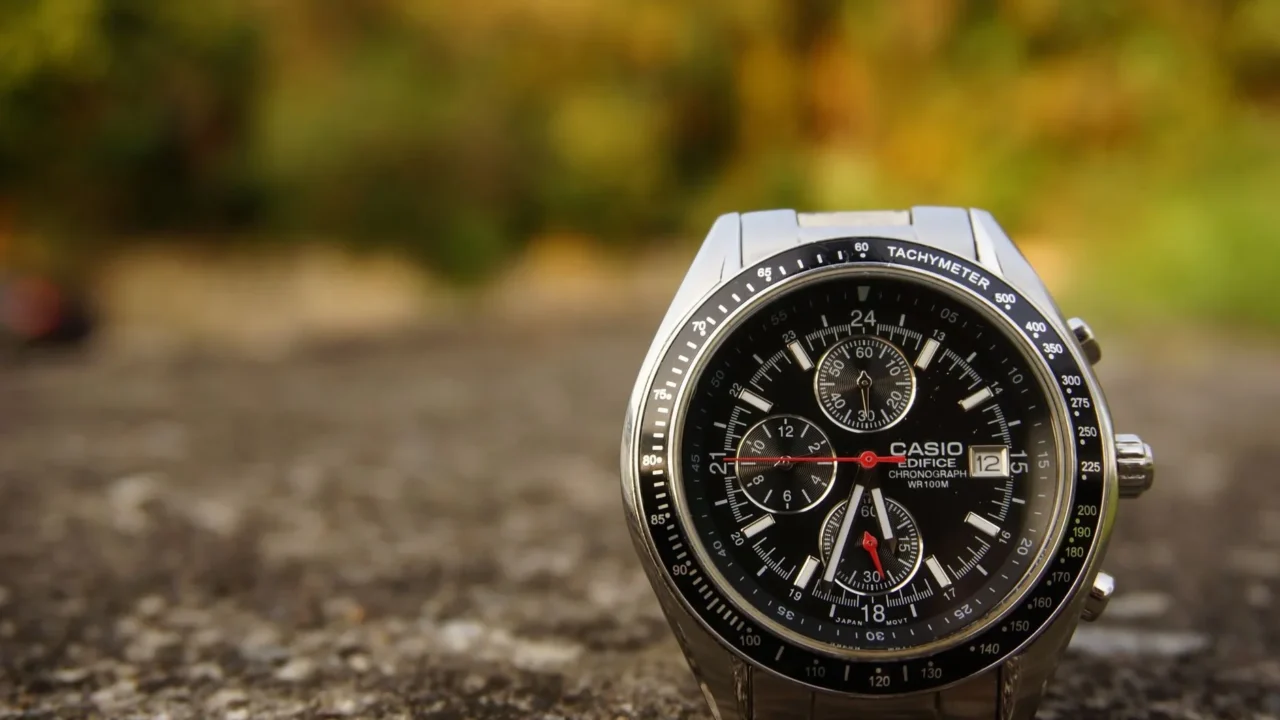 Desain Layar Dan Bezel Minimalis
