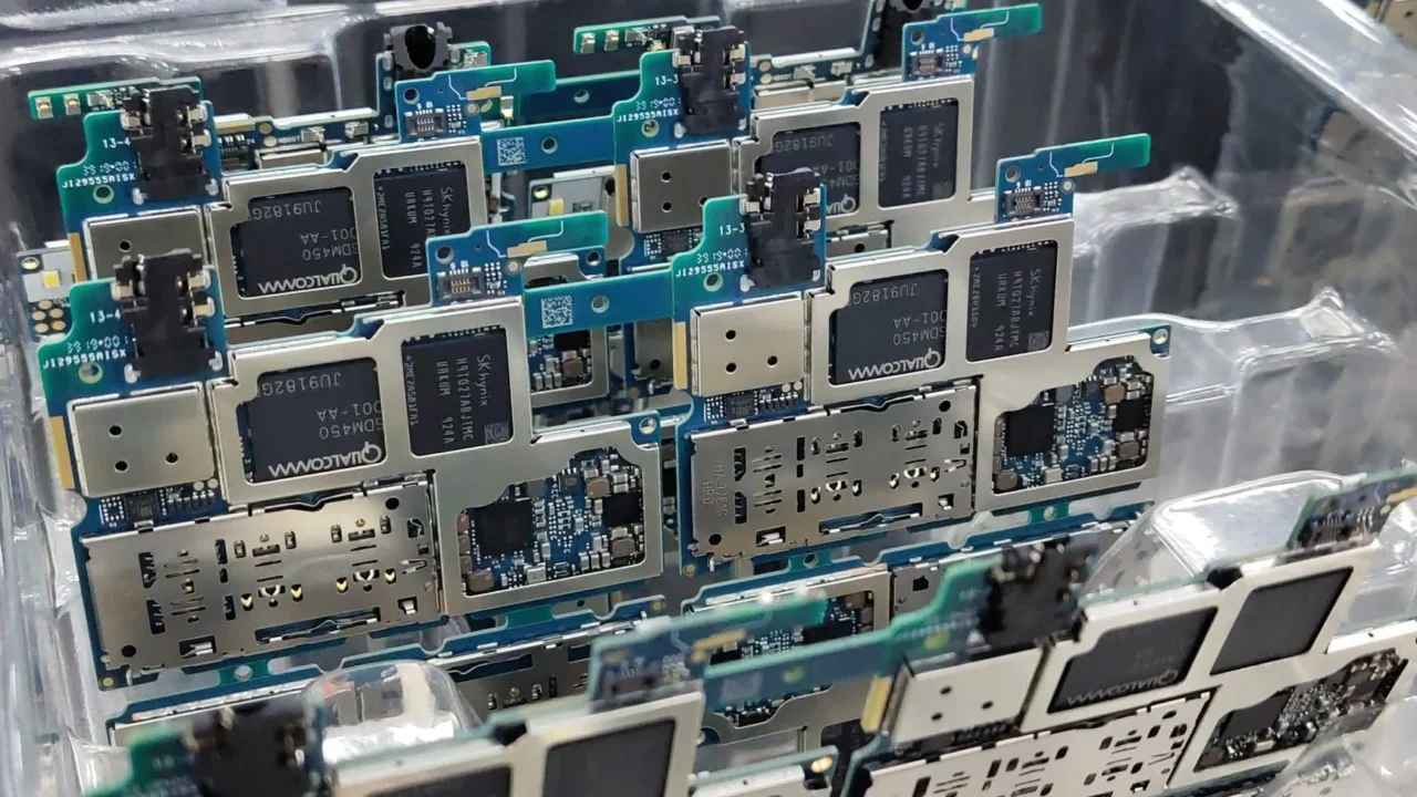 Smartphone Storage Memory Chips