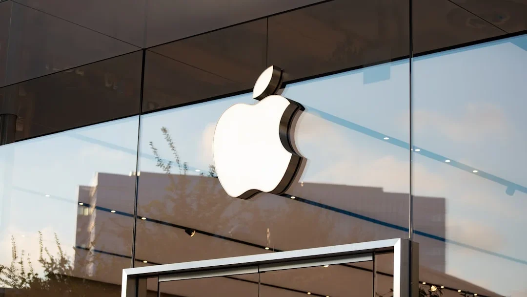 Smartphone Store Apple Product