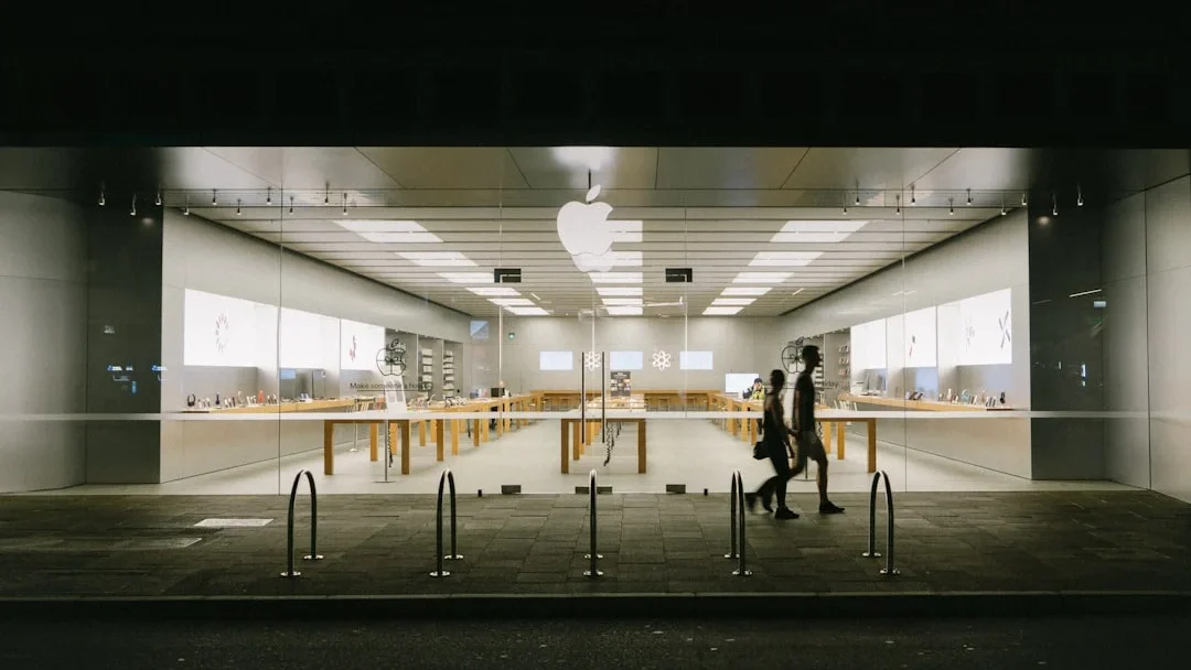 Smartphone Store Apple Shop