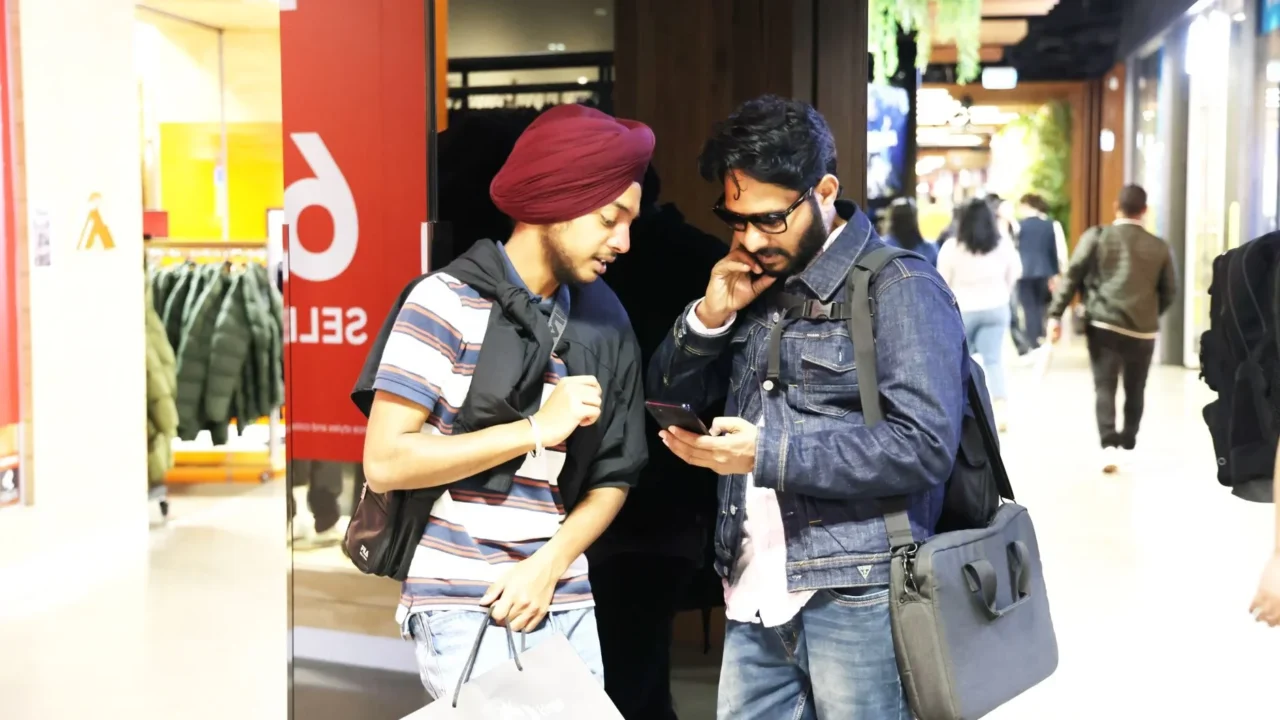 Xiaomi Store Shopping Mall Smartphone Display